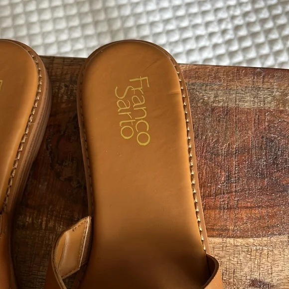 Franco Sarto slip on flats. - Picture 2 of 3